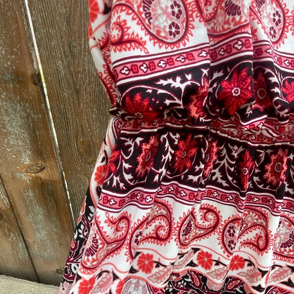 MAURICES Women’s Full Length Maxi Dress with Black Red Pink Print Size Small - Picture 3 of 4